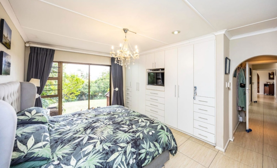 5 Bedroom Property for Sale in Vincent Heights Eastern Cape